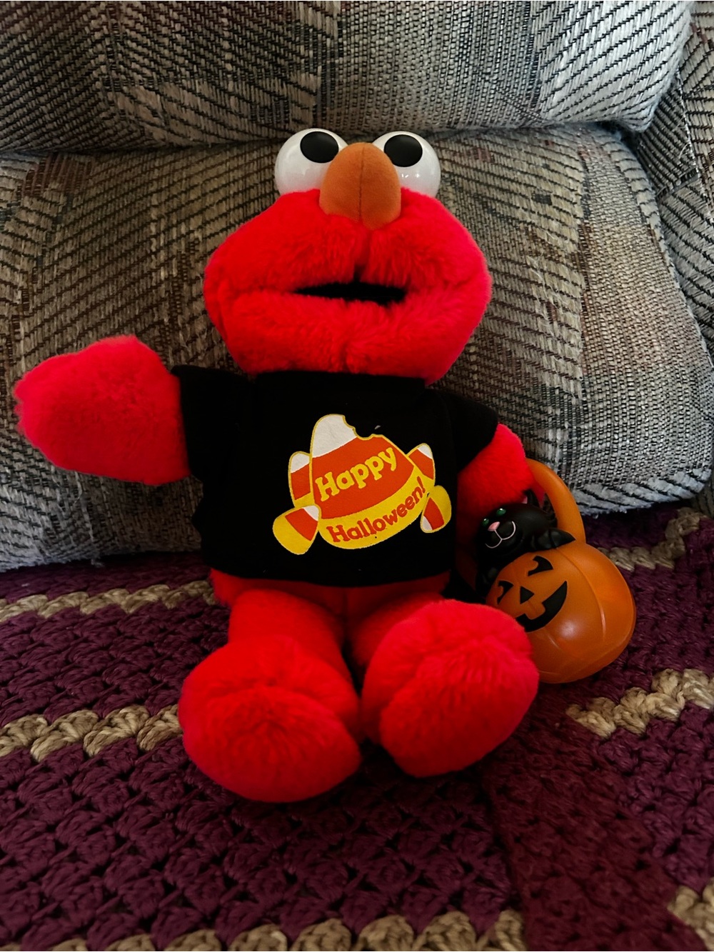 Elmo Red Plush Kids Halloween Costume Toy with Pumpkin Bucket